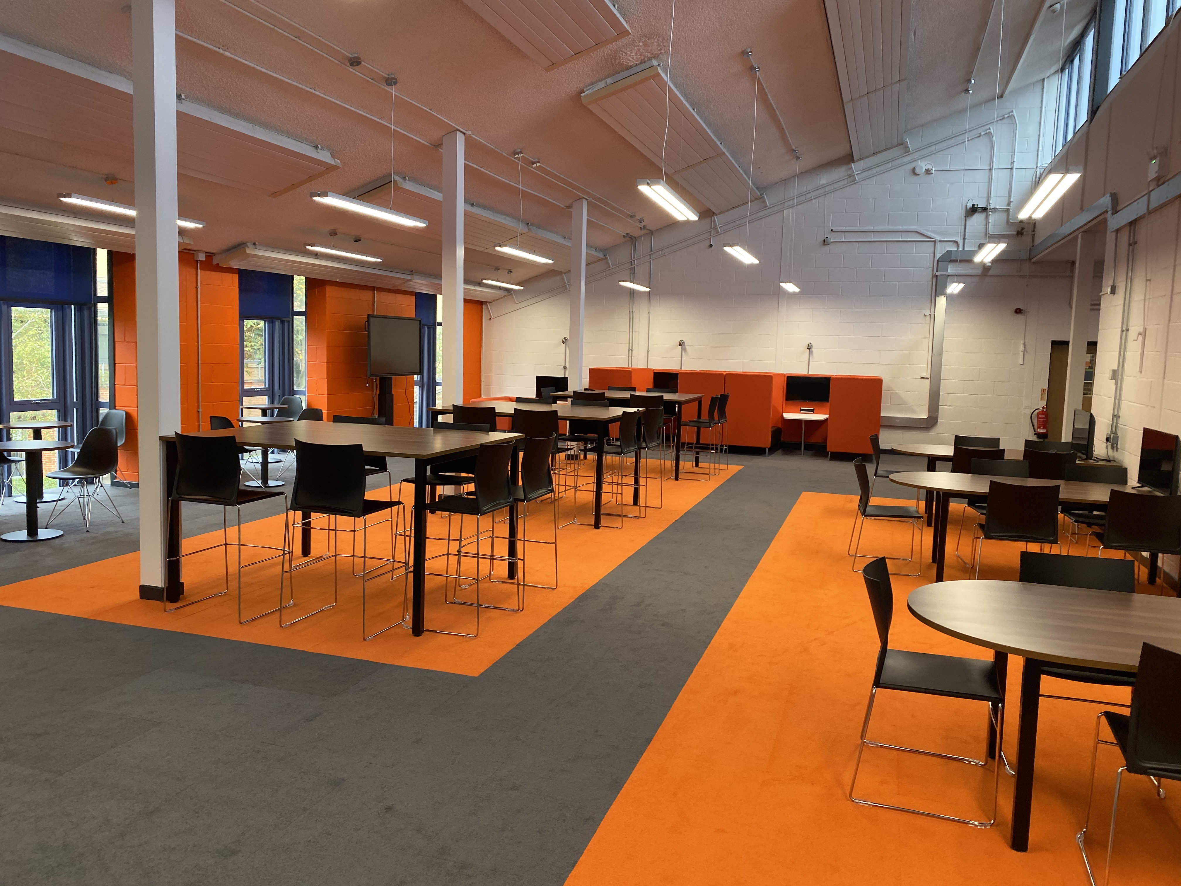 The Henley College / Students Recognised in Henley College Education