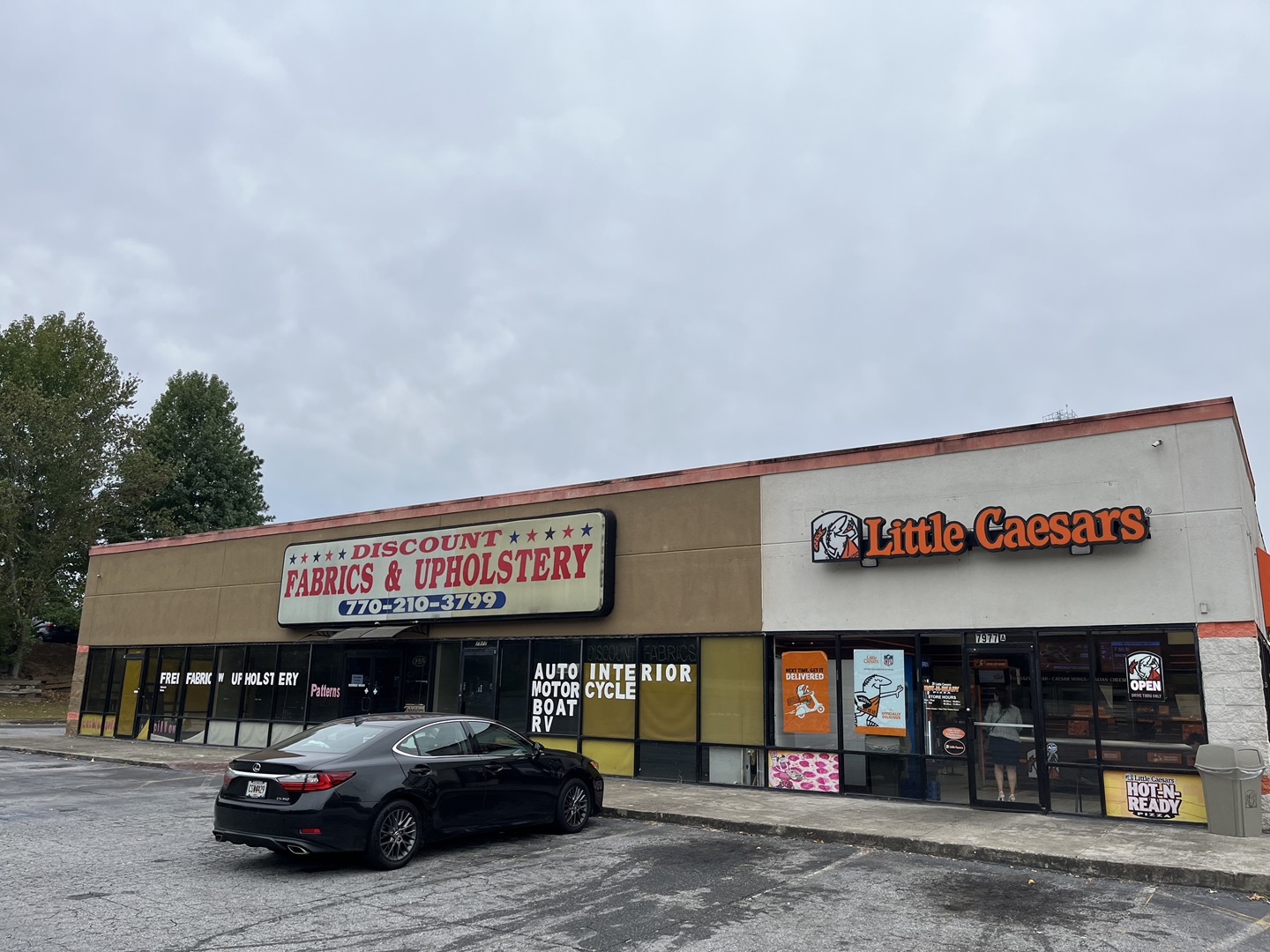 4,300 SF in front of Kroger mall (next to Little Caesars) Commercial