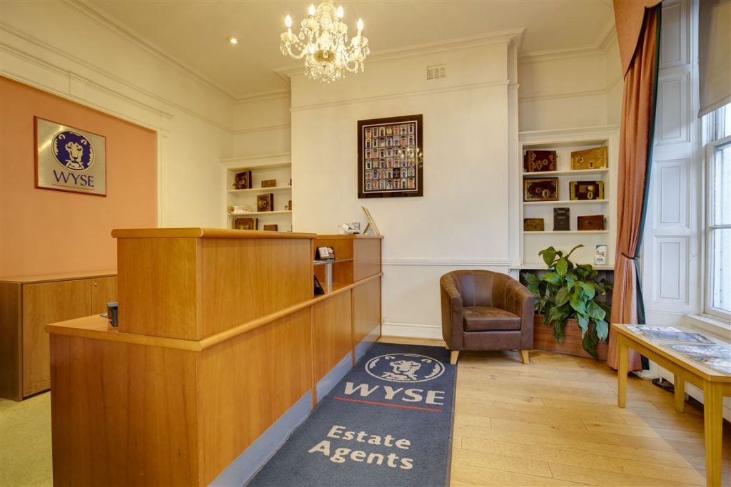 94 Lower Baggot Street, Dublin 2, Baggot Street, Dublin 2 Peter Wyse