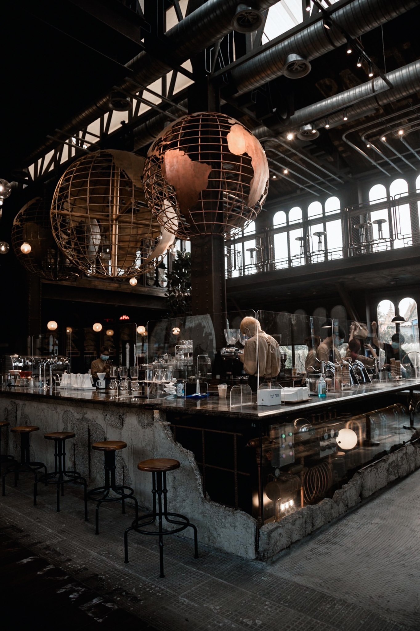 โรลิ่ง โรสเตอร์ (Rolling Roasters) Pet Friendly Thailand