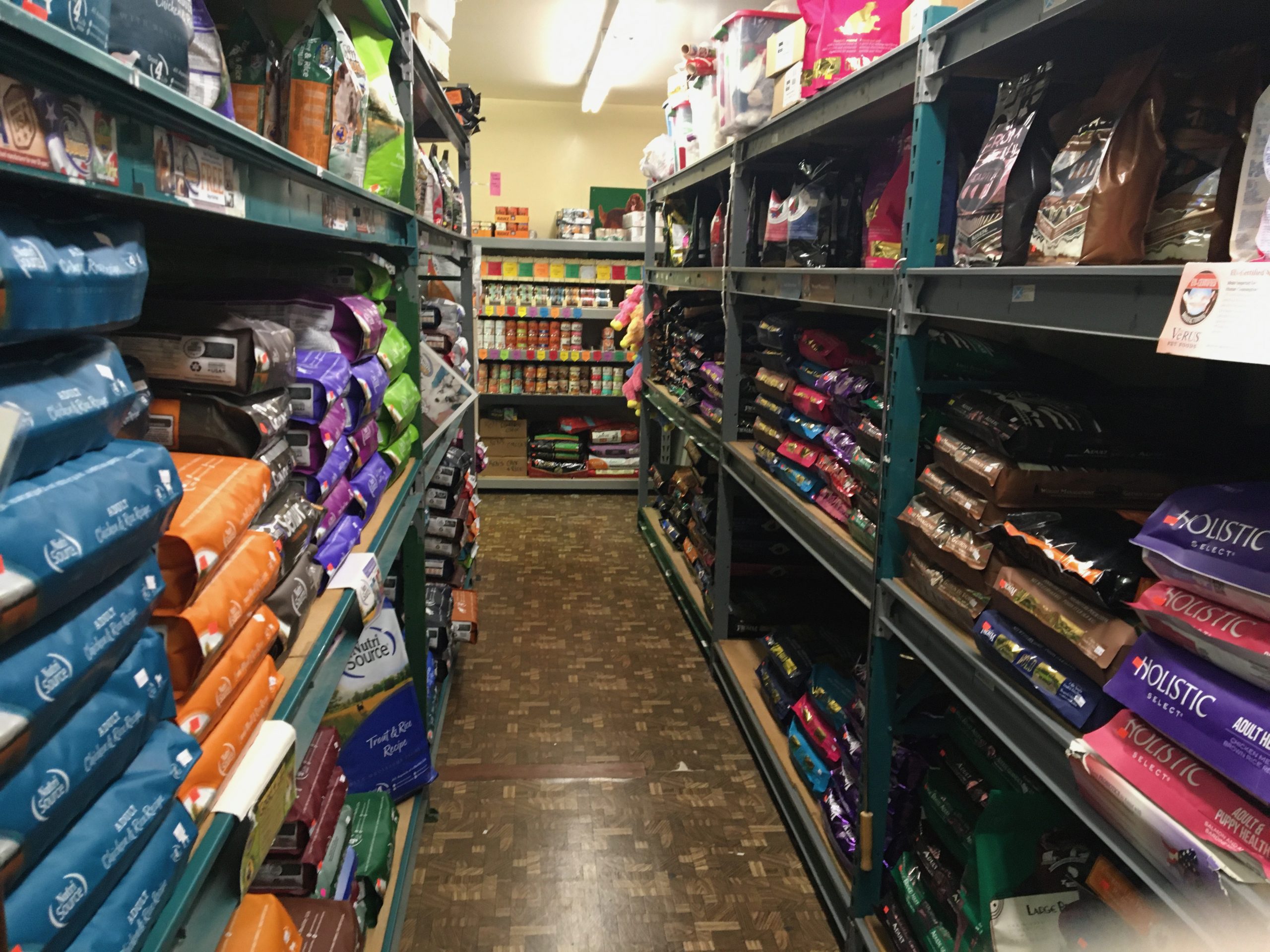 Pet HeadQuarters Pet HeadQuarters Santa Photos Dog and Cat Food Raw Foods Small Animal