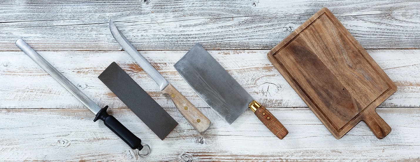 How to Sharpen Kitchen Knives Like a Pro The Petite Chef