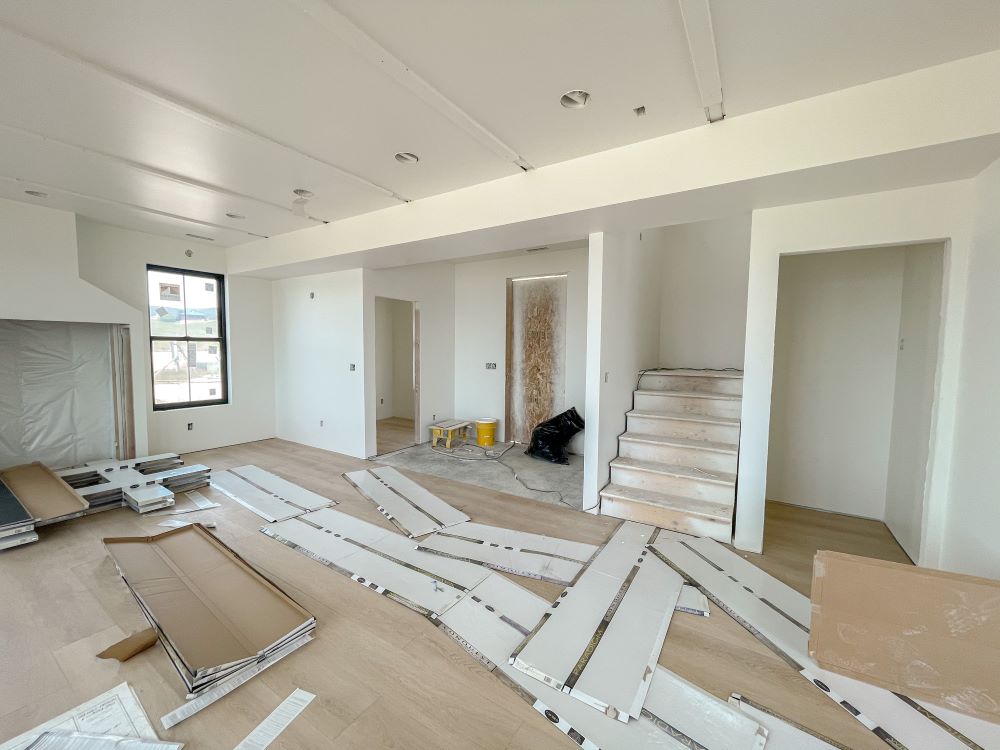 Build Update Paradigm Conquest Floors in Estate Petite Modern Life