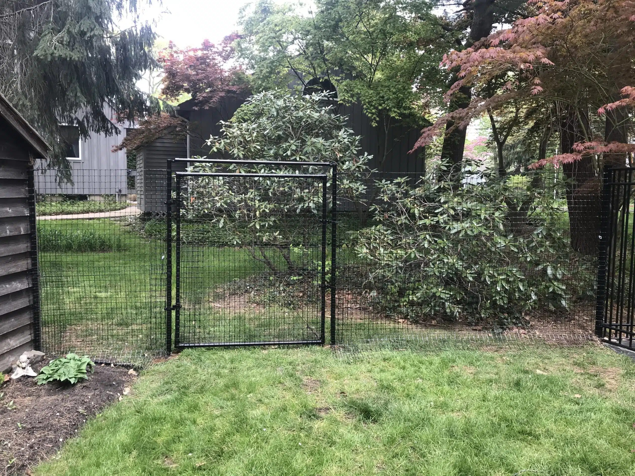 Secure DIY NonElectric Dog Fence Systems