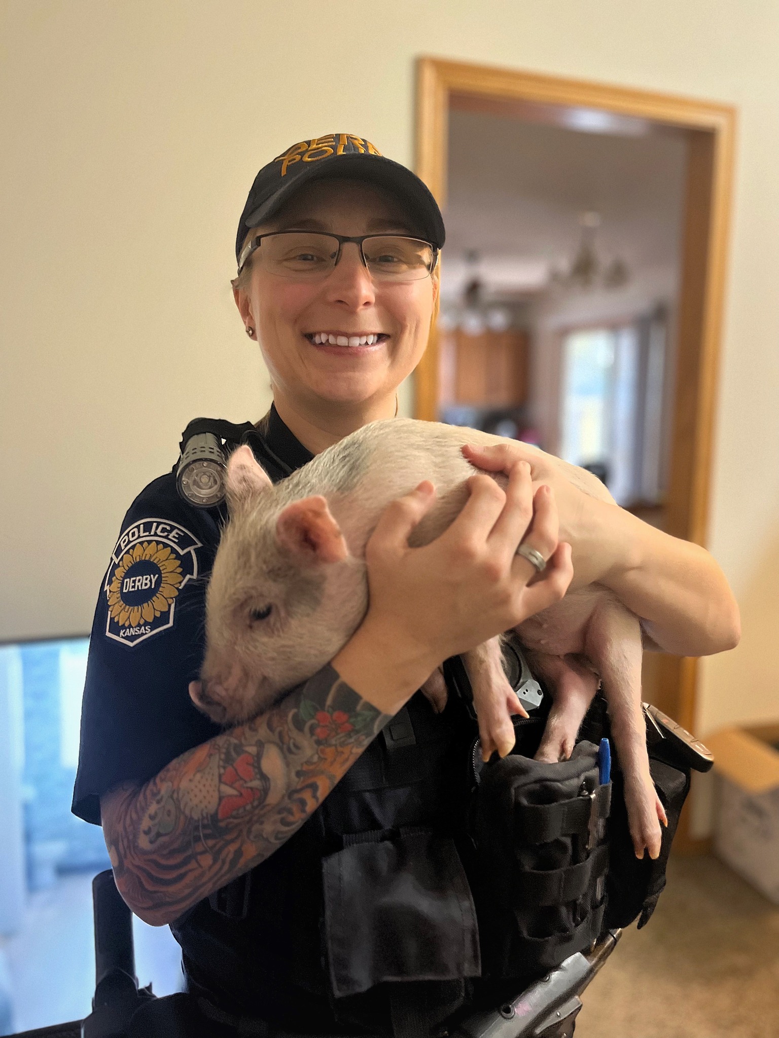 Derby police officer goes the extra mile to replace child's therapy pig