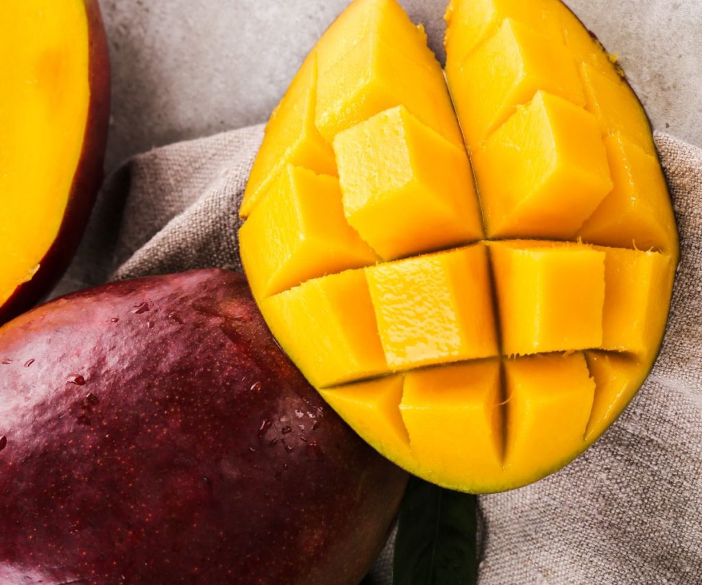 Can Ferrets Eat Mango? (3 Things You Should Know) petusiast