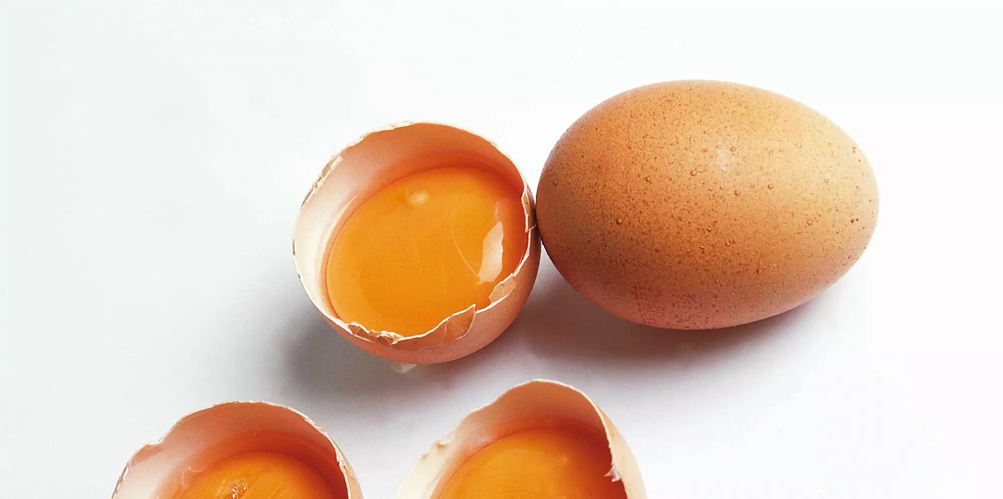Benefits of egg yolk on body fat.