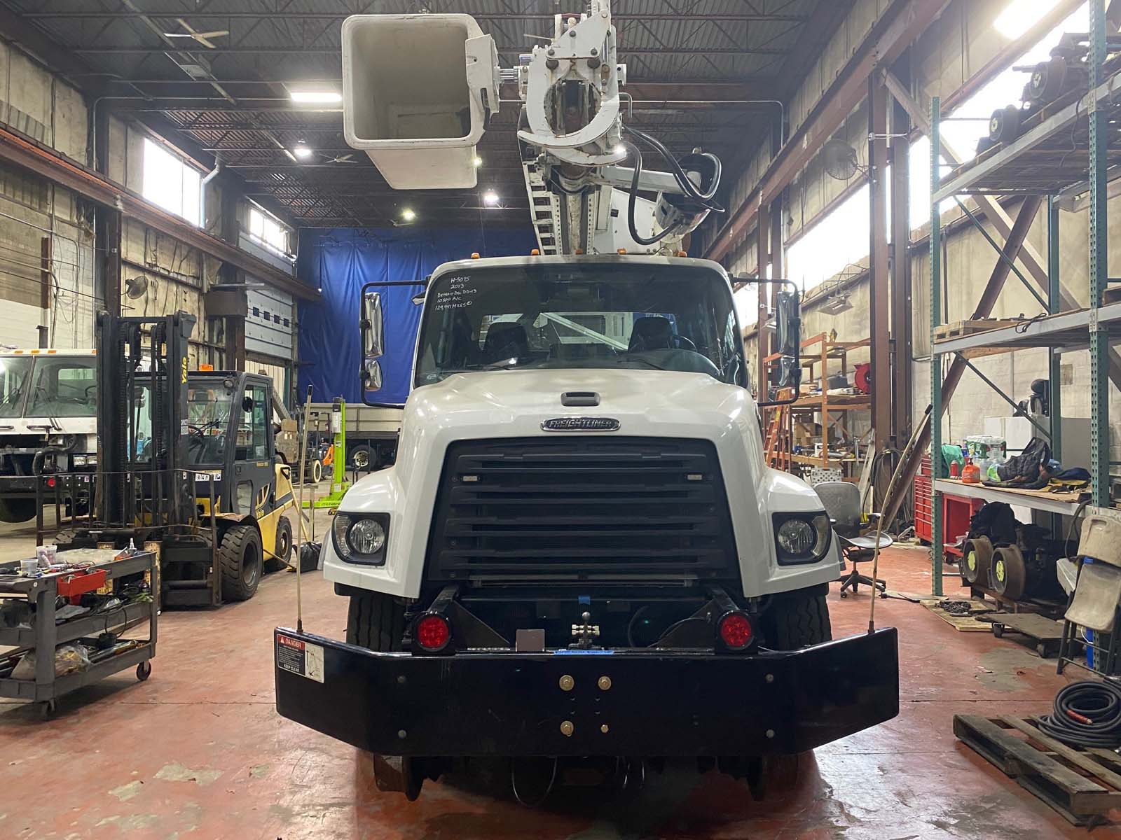 Digger Derrick Truck PGE Rentals