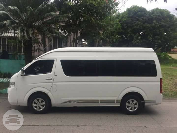 Foton View Traveller 16 Seaters Laura Van for Rent online reservation