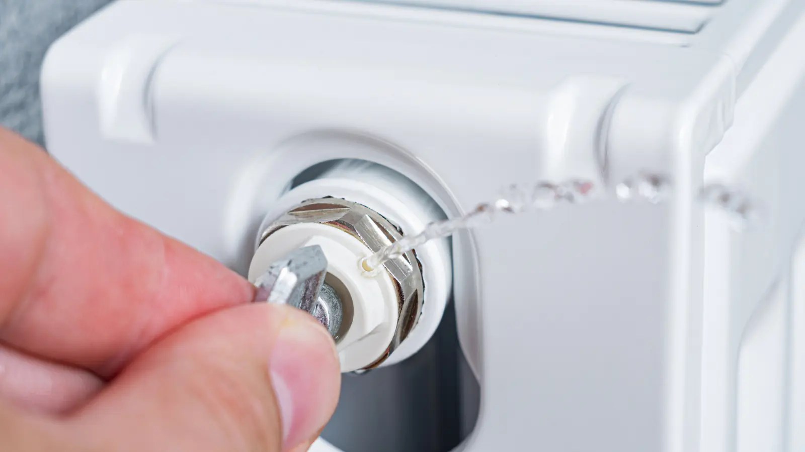 Radiator Bleeding PH247