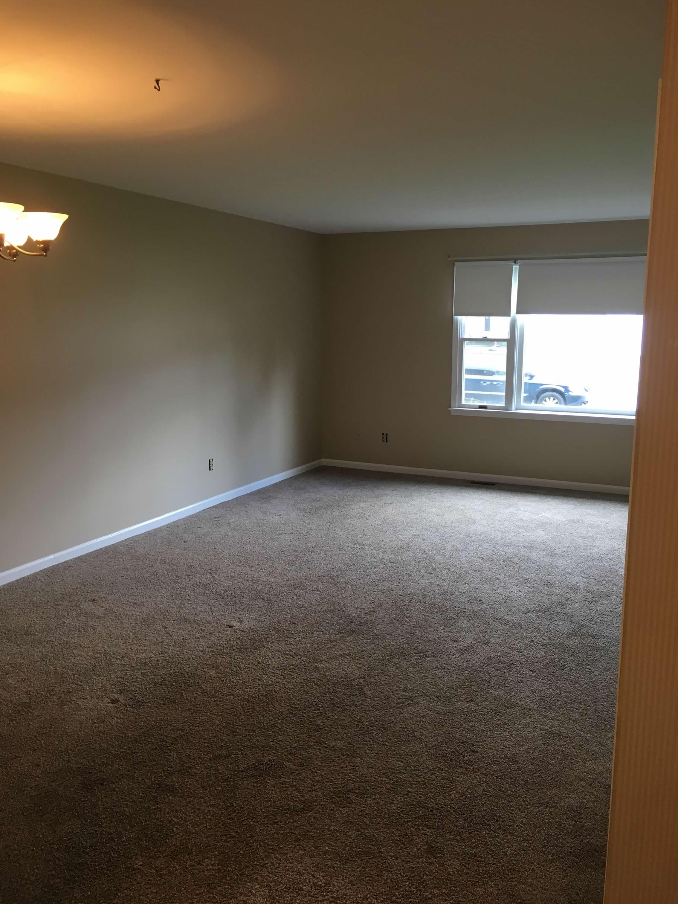Condo 2 Bedrooms 1 Bathroom Price 1,195 1851 Port Huron