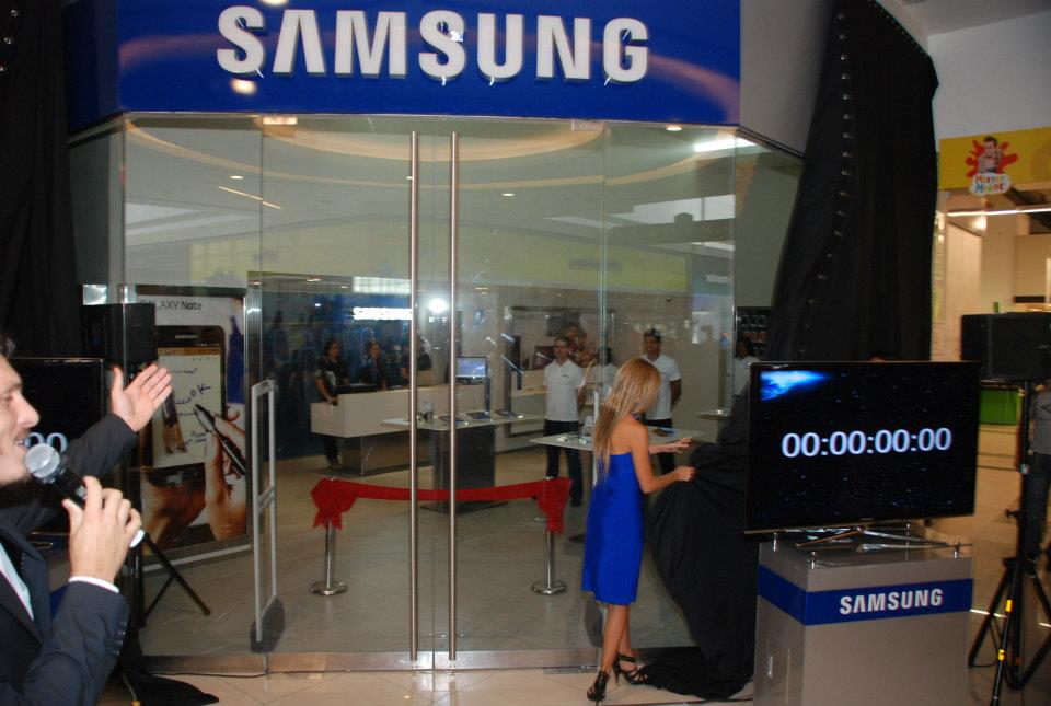 Samsung Opens Its First Galaxy Store in Peru [Watch Out, Apple] Phandroid