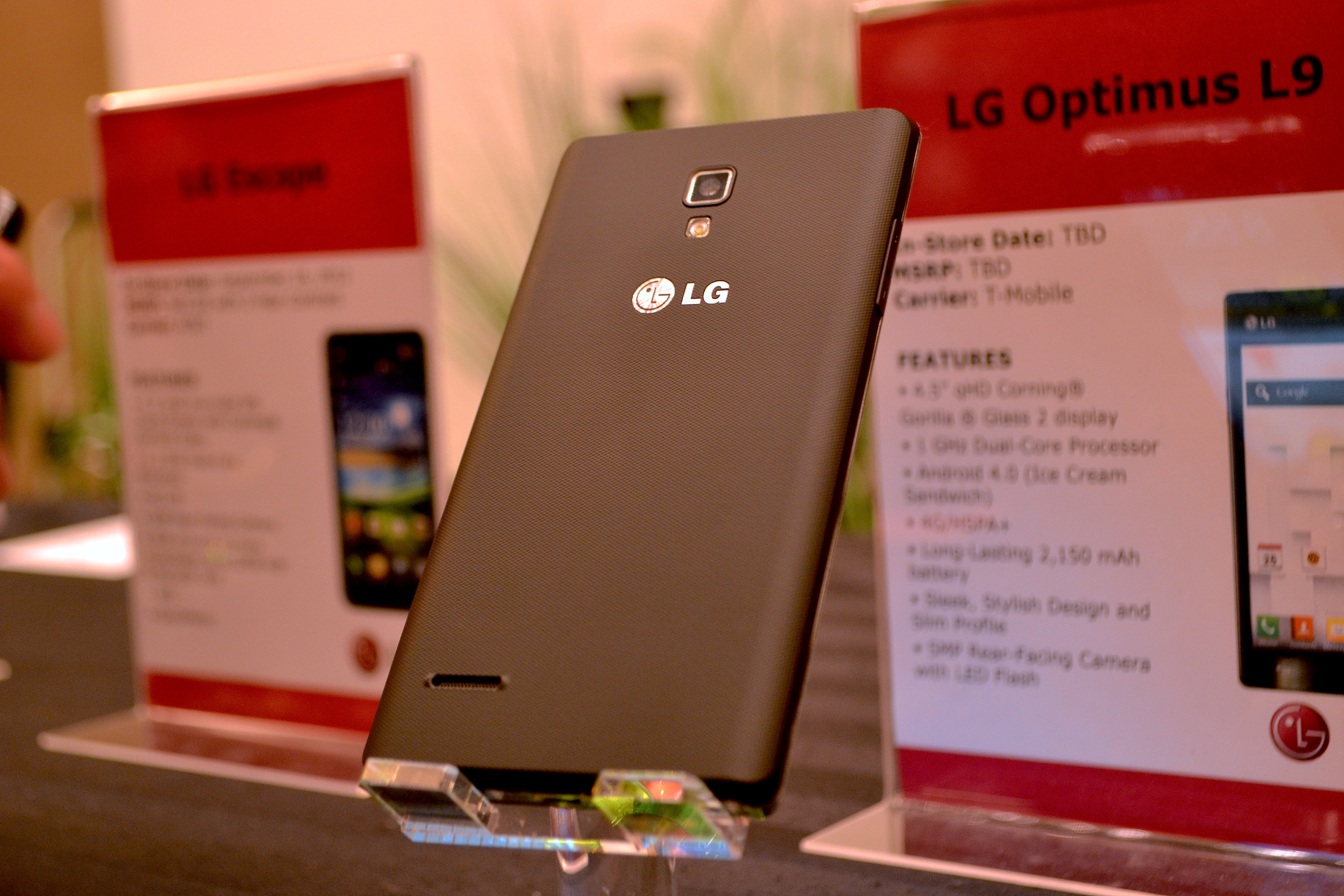 TMobile LG Optimus L9 Handson at CTIA MobileCON 2012 [Video] Phandroid