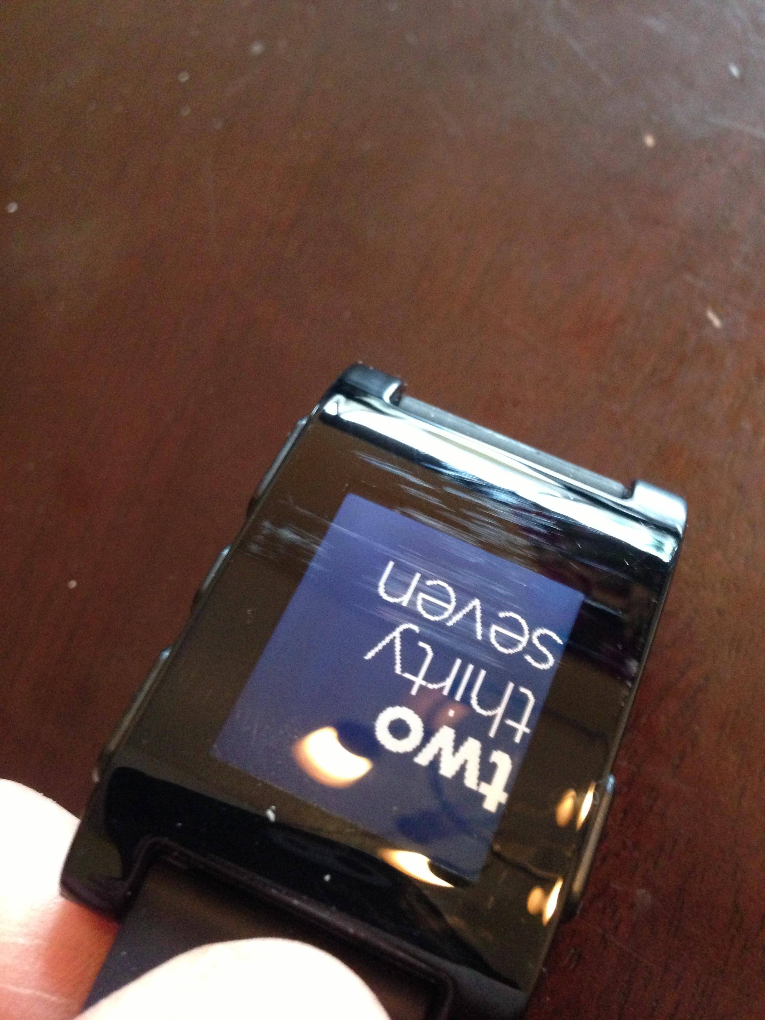 Pebble smart watch easy to scratch? [PICS] Phandroid