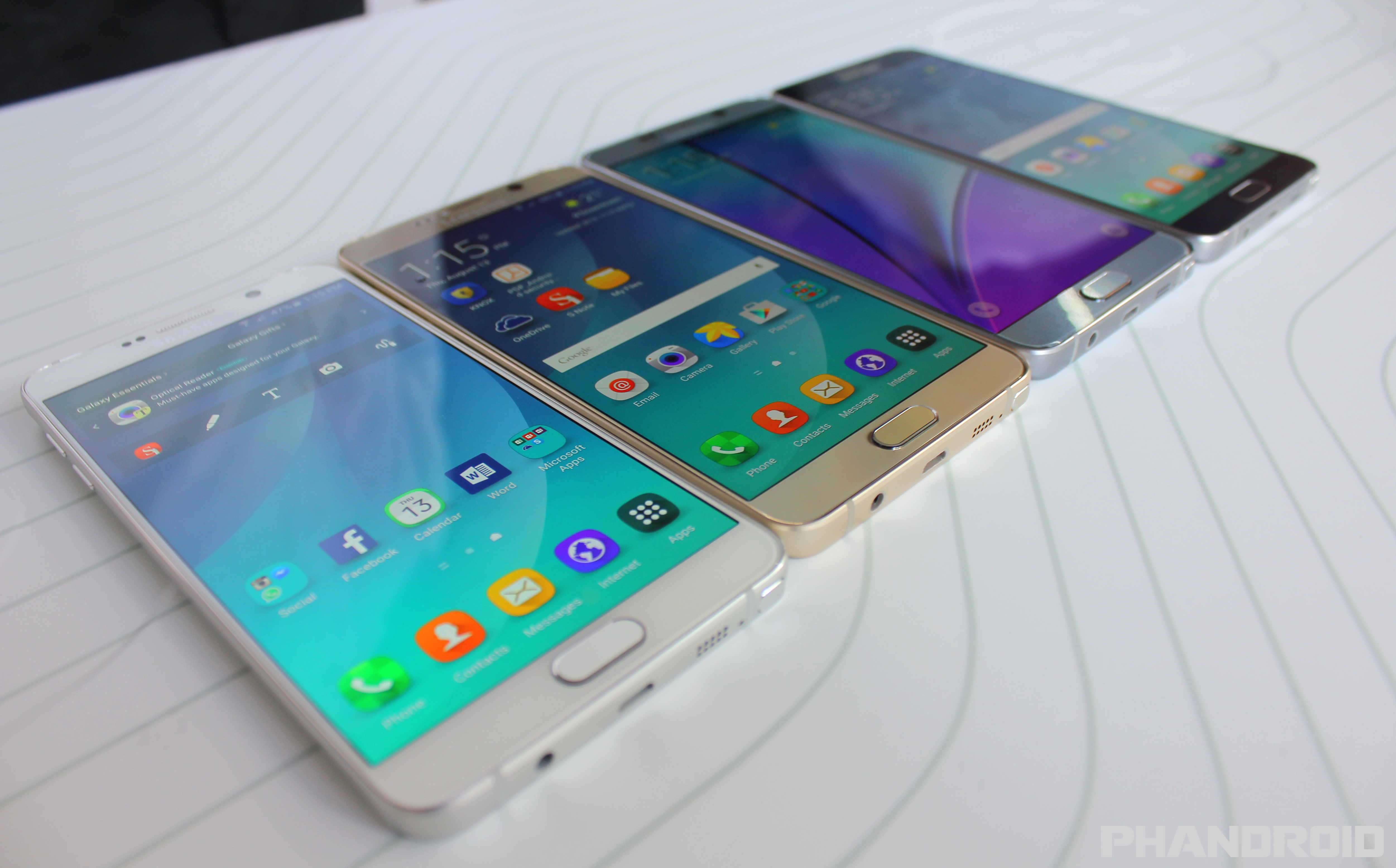 Download 6 highres wallpapers from the Samsung Galaxy