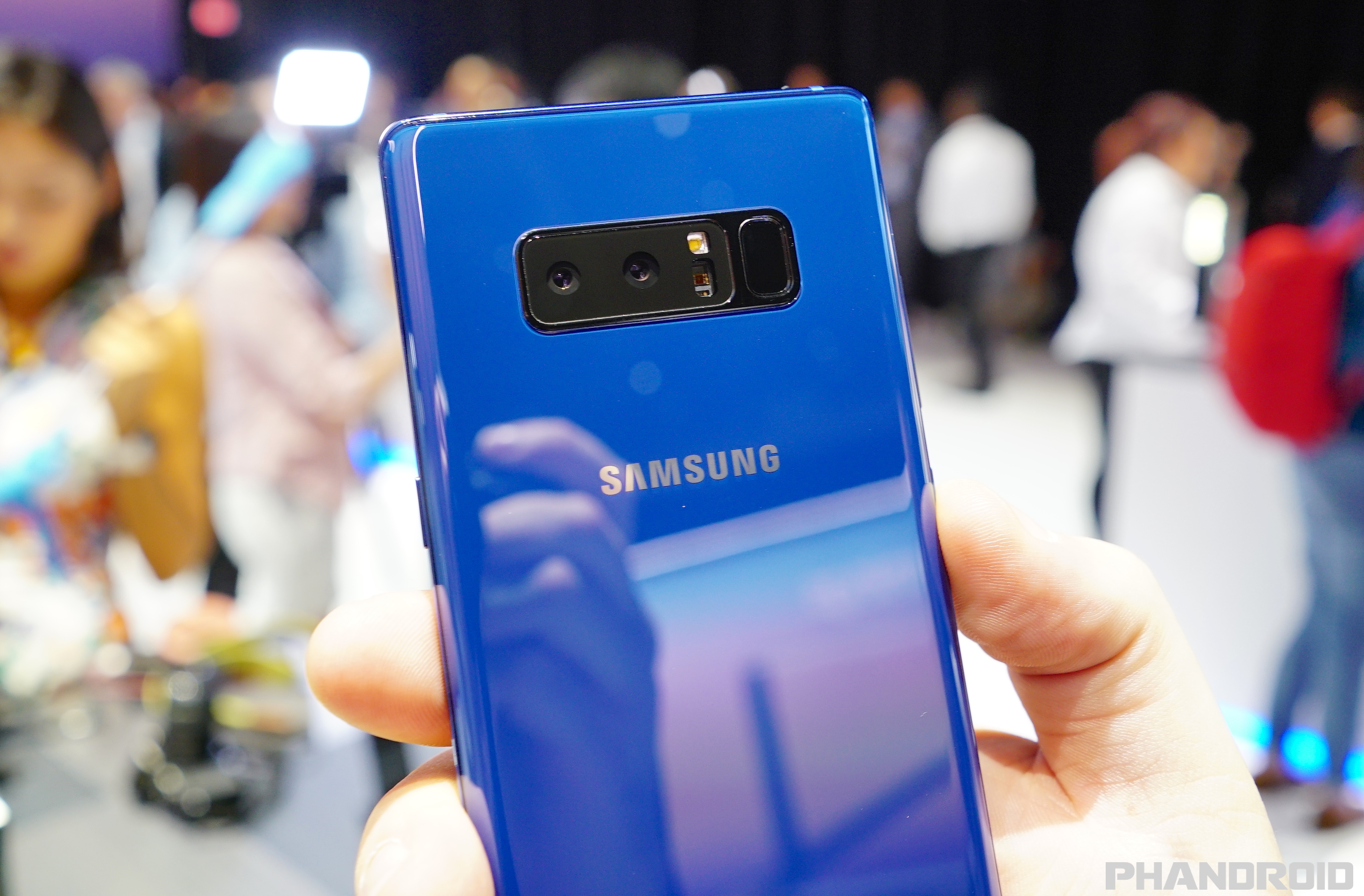 The ‘Deepsea Blue’ Galaxy Note 8 hits the US on November 16th Phandroid