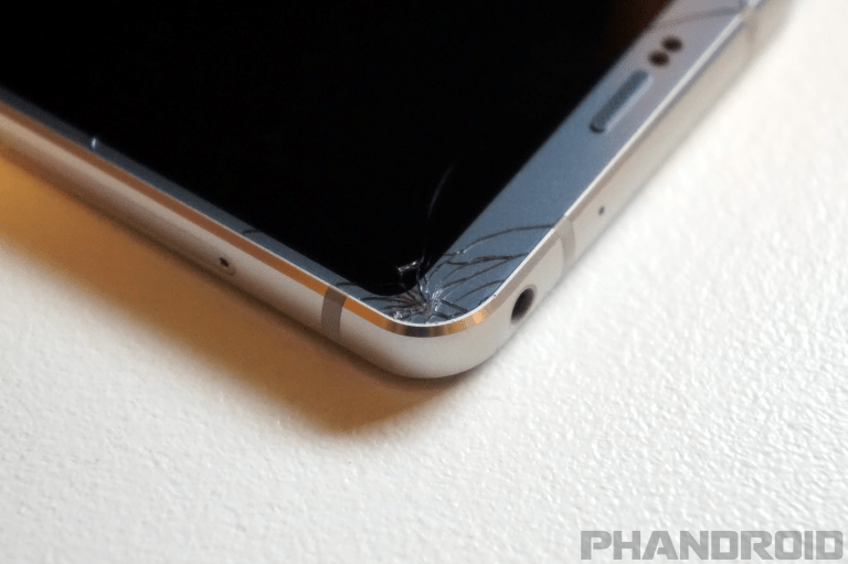 Verizon's Total Mobile Protection plan will replace your cracked screen