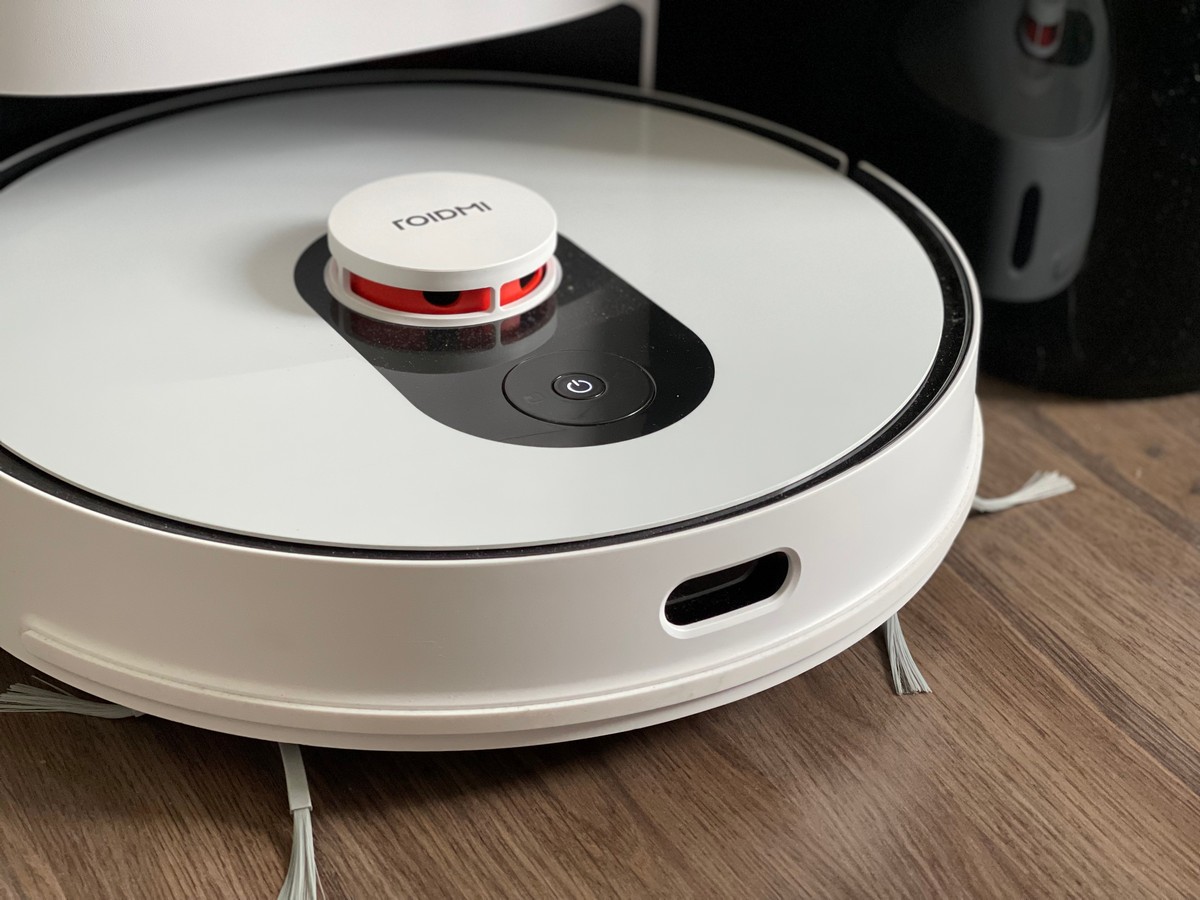 ROIDMI Eve Plus robot vacuum review highlyeffective without breaking