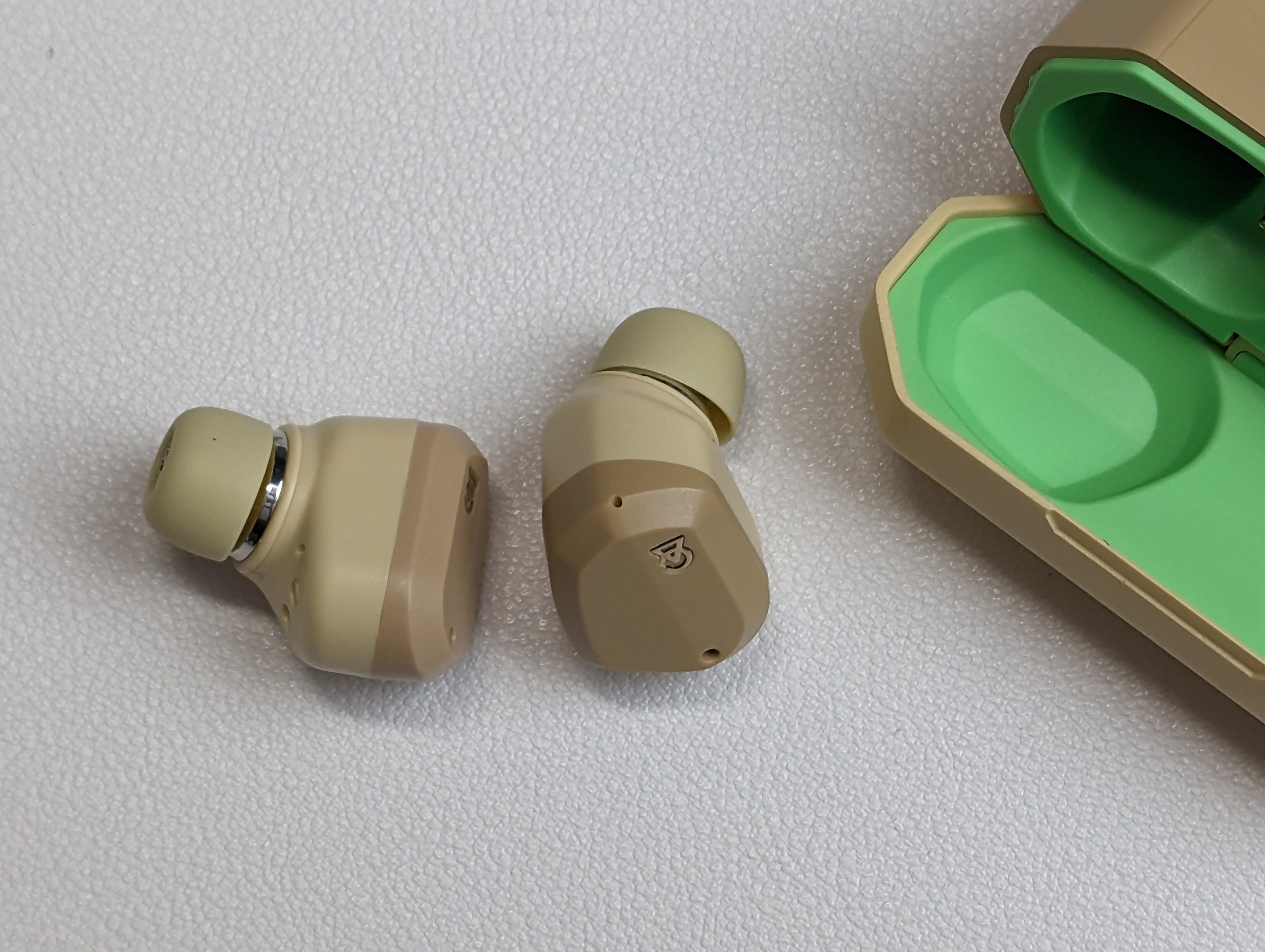 Campfire Audio Orbit earbuds deliver on the audio and design Phandroid