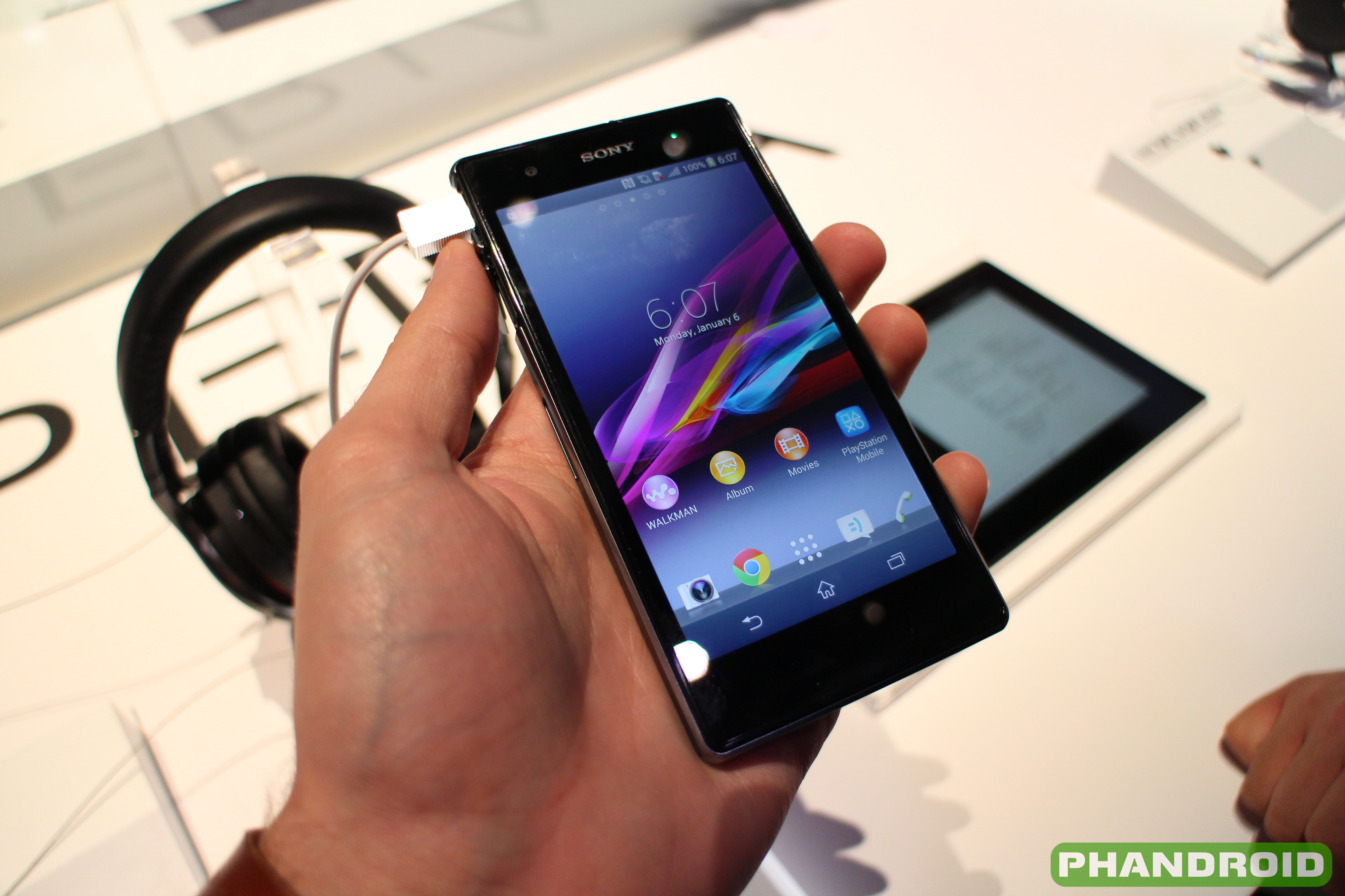 Sony Xperia Z1s now available for TMobile online