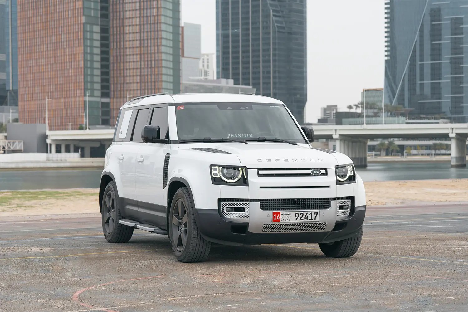 Rent Defender 110 P400 HSE In Dubai , Land Rover Rental