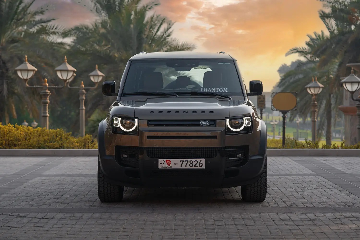Rent Defender 110 HSE In Dubai , Land Rover Rental