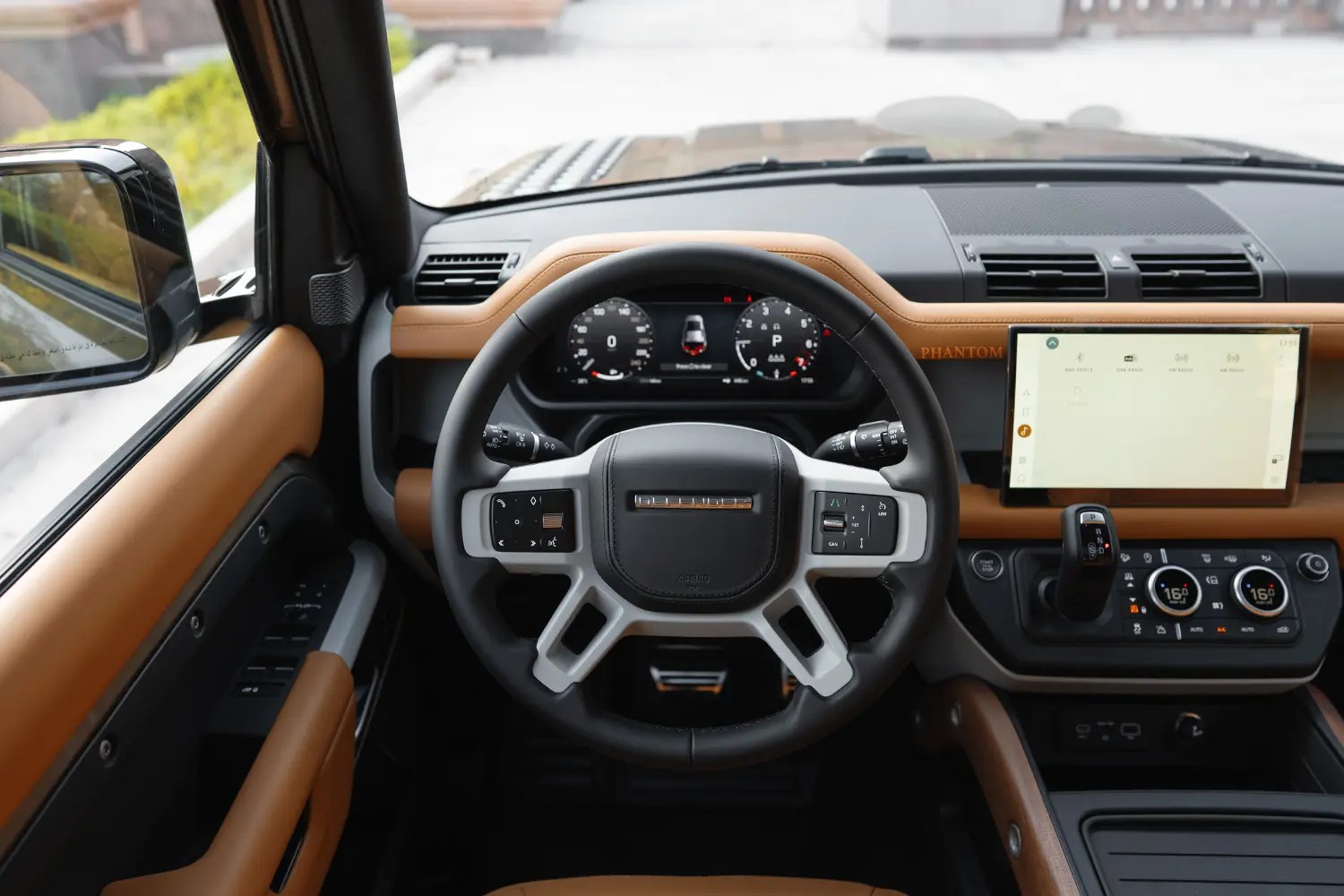 Rent Defender 110 HSE In Dubai , Land Rover Rental