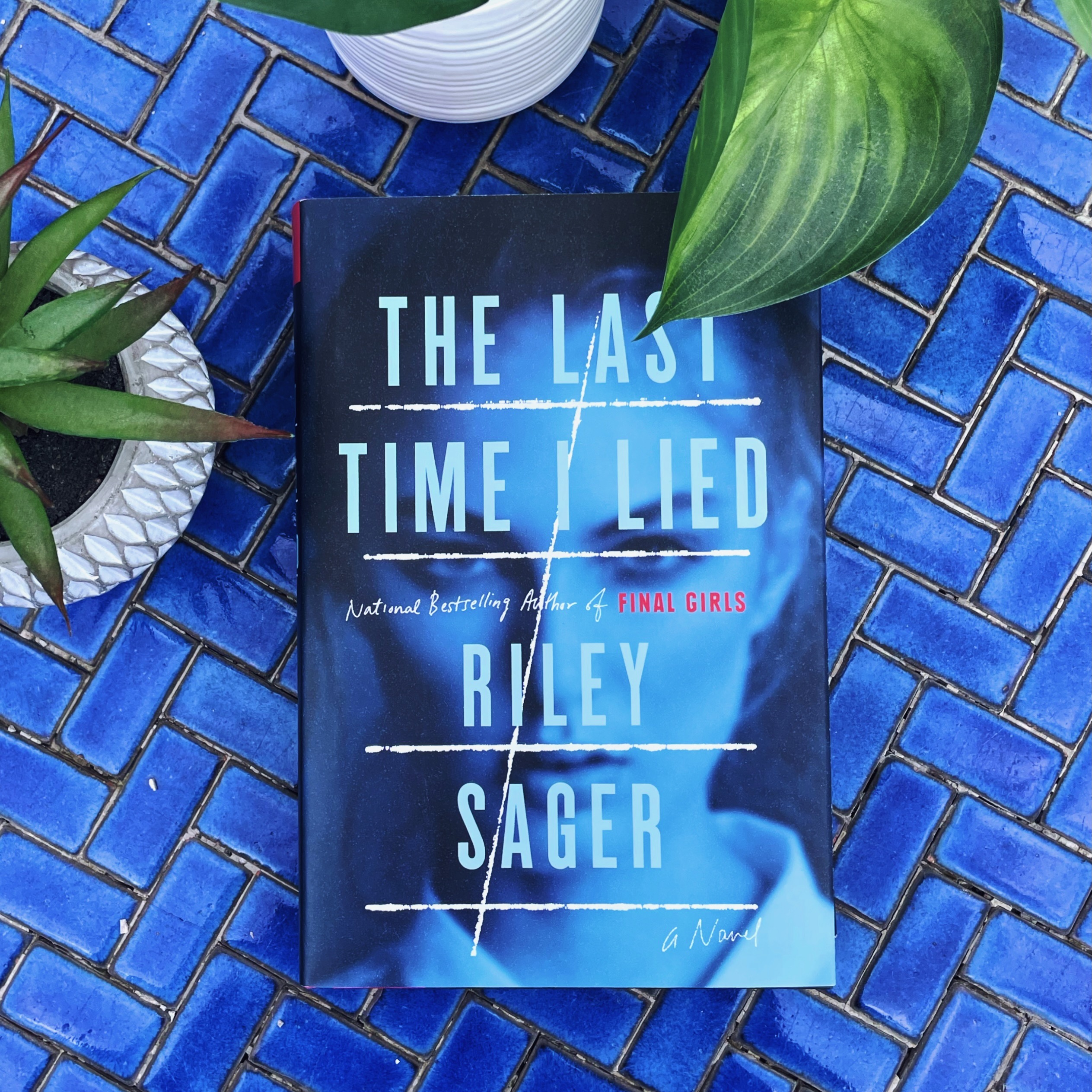 Book Review The Last Time I Lied Riley Sager The PhDiva reads books