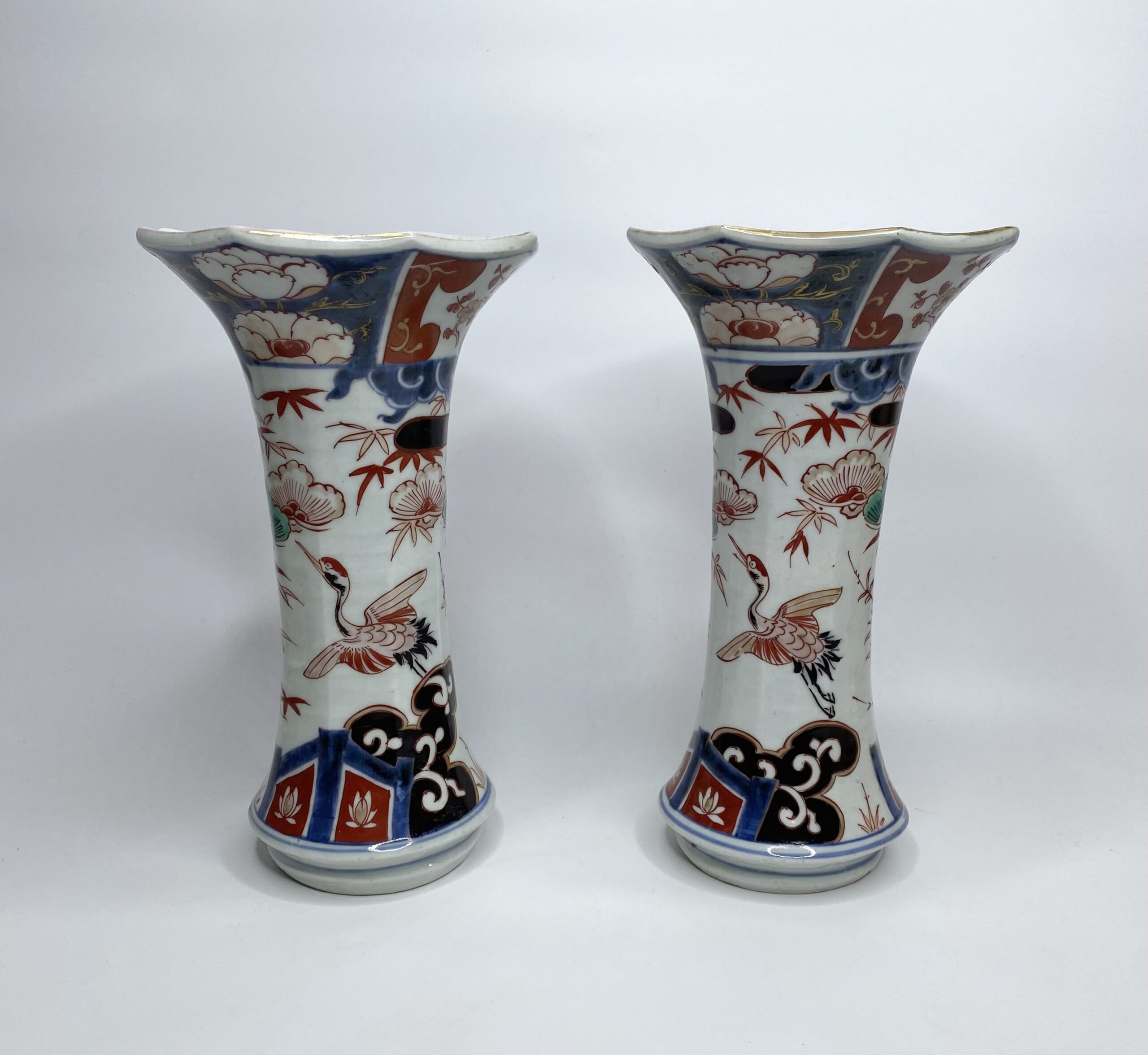 Pair Japanese ‘Imari’ vases, Arita, c. 1700. Genryoku Period. Philip