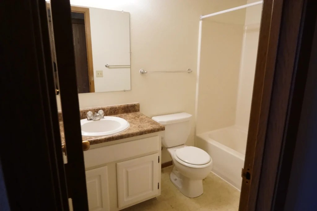 Picadilly Square 1 Bedroom Philmoore Company