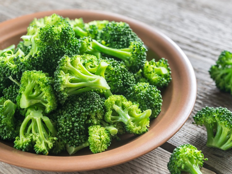BROCCOLI HEALTH BENEFITS 7 Excellent Benefits Of Eating Broccoli