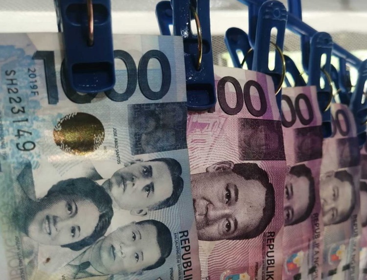 Bangko Sentral ng Pilipinas Reminds Banks to Accept Damaged Paper Bills