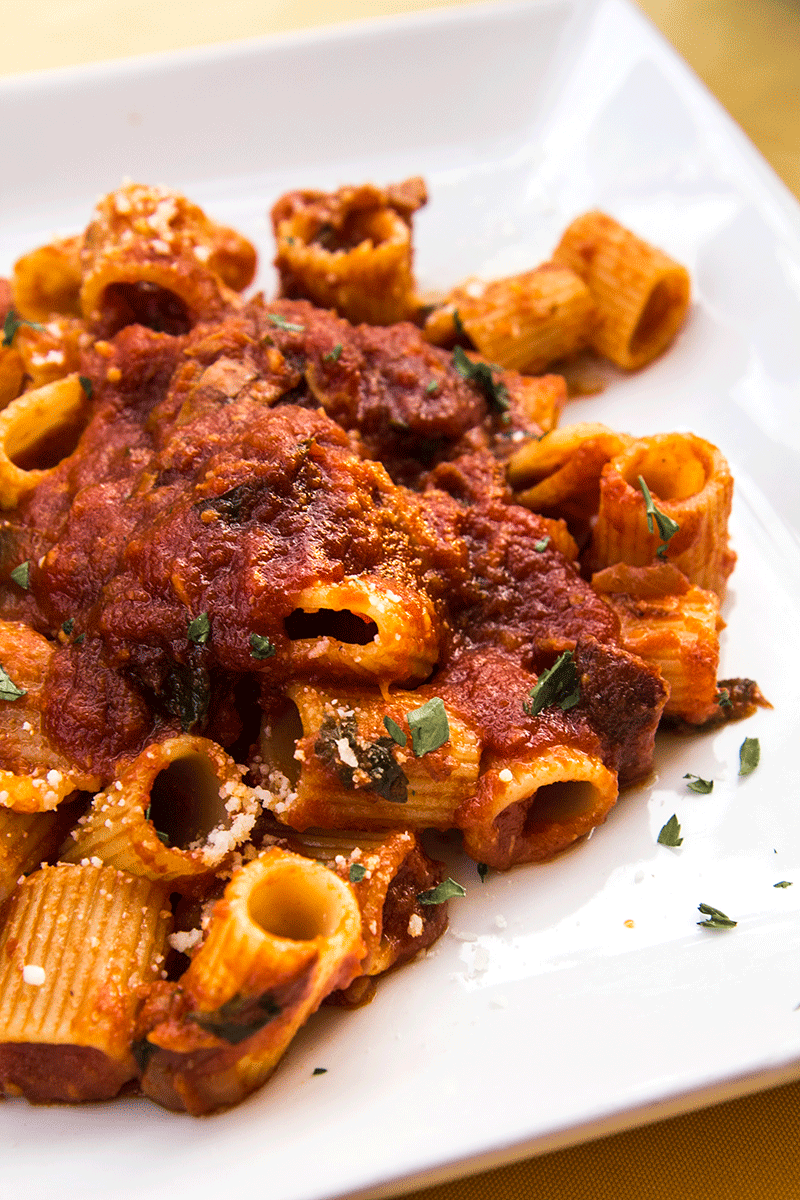 Italian meat sause rigatoni with ragù alla barese
