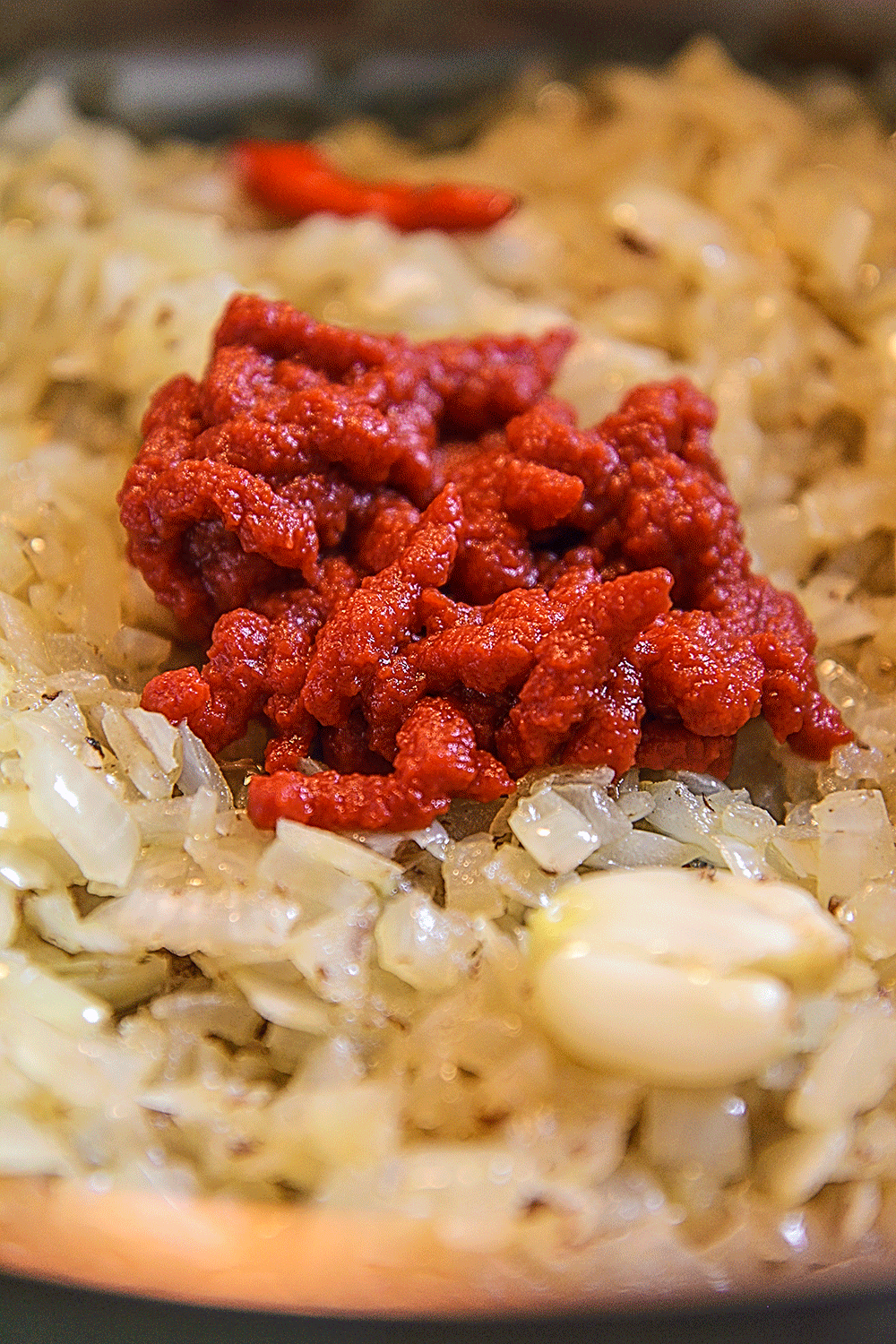 onion tomato paste