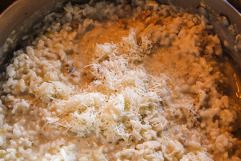 ITALIAN MILK RICE (risotto) with provolone and walnuts