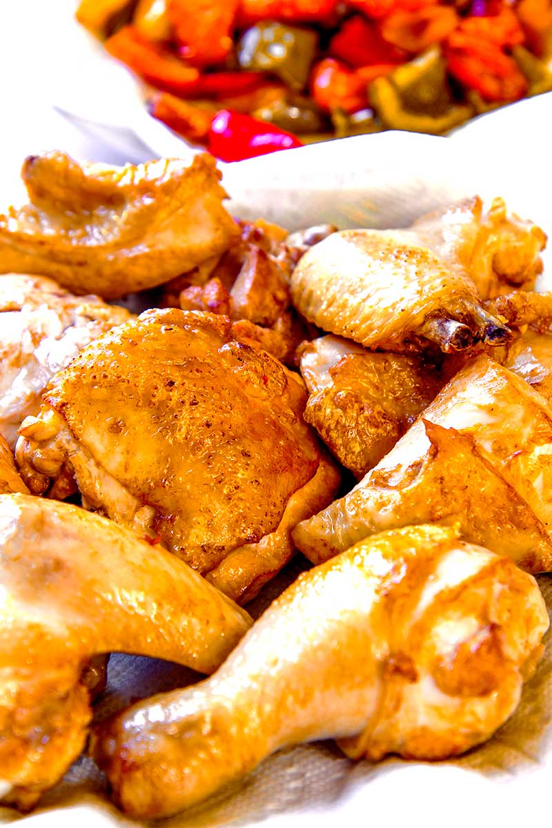 ITALIAN CHICKEN STEW WITH BELL PEPPERS - pollo ai peperoni - philosokitchen.com