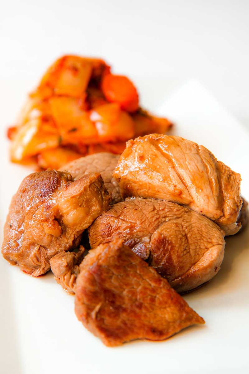 BRAISED WILD BOAR RECIPE with mushroom and red wine