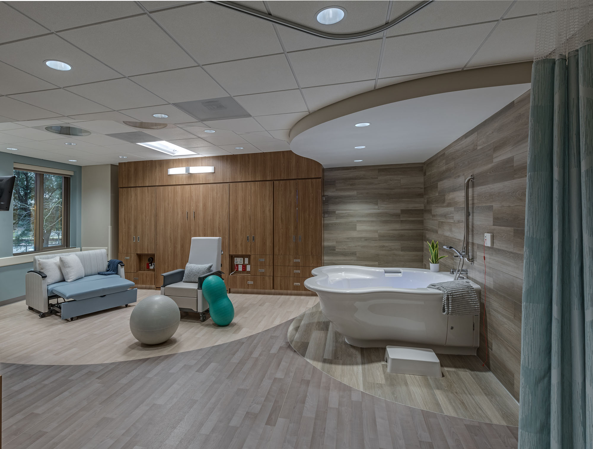 Houston Methodist Willowbrook Low Intervention Birthing Suites