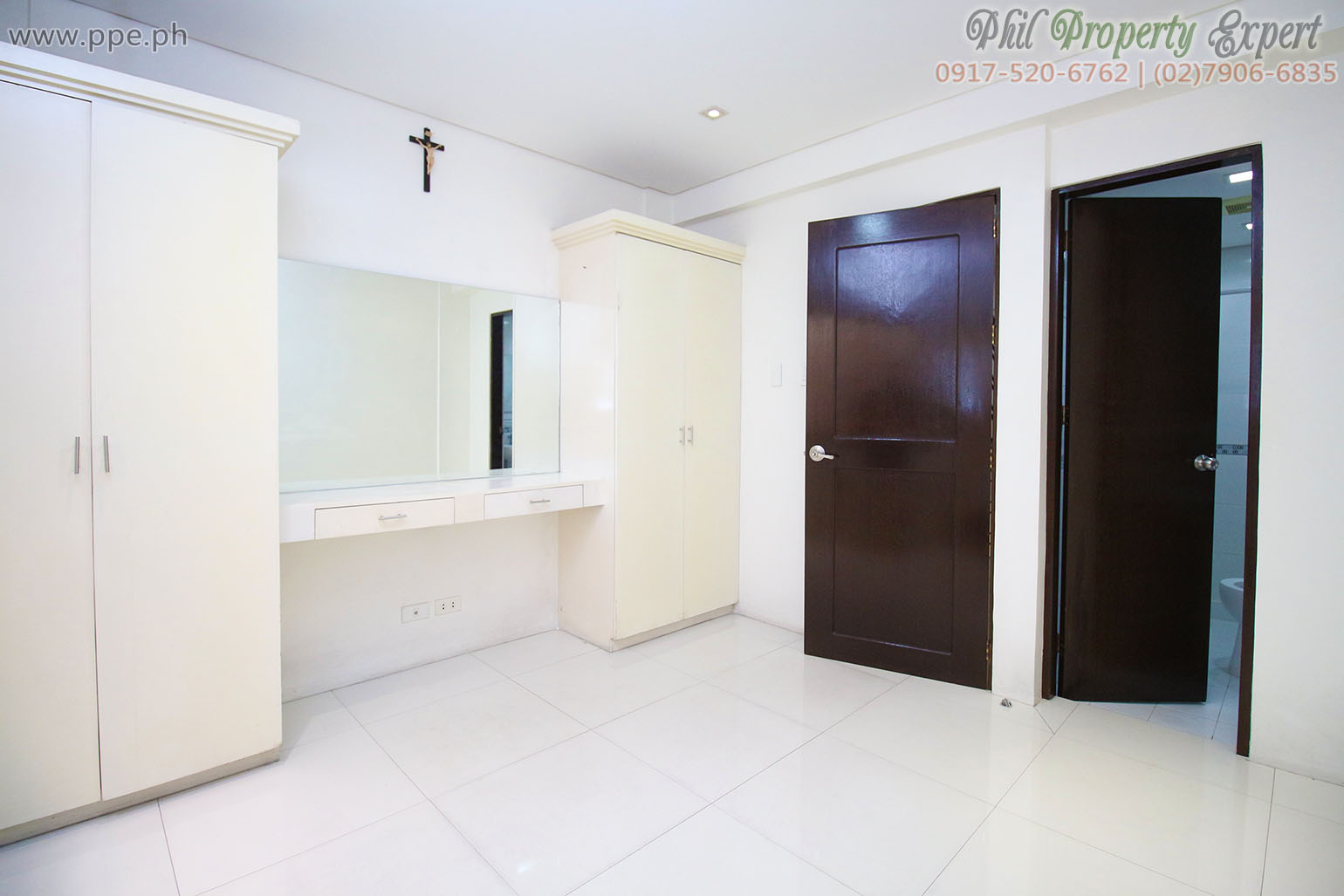 Rent 3 bedroom townhouse in Perseveranda III Quezon City