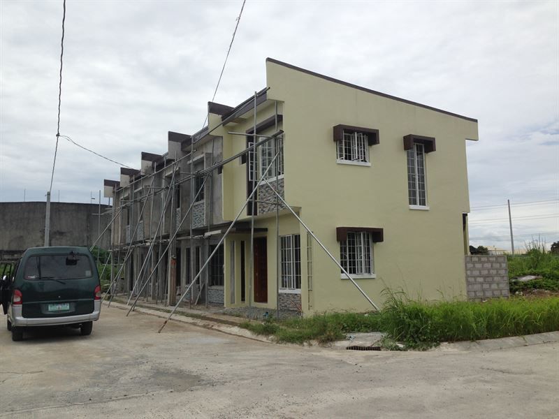 House and Lot for sale in Binan, Laguna PHILREP Realty Corporation