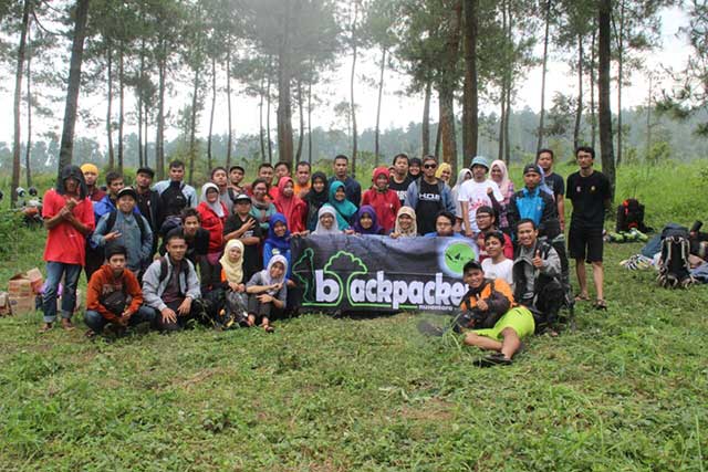 7 Komunitas Buat Kamu Yang Pengen Jalan-Jalan Irit