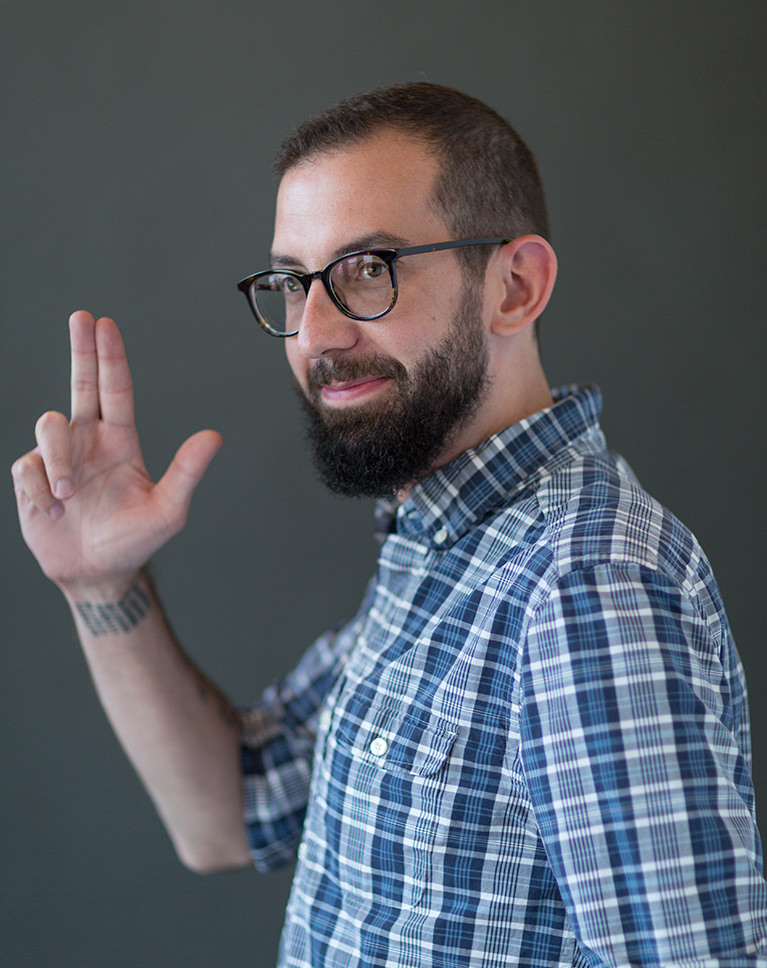 How to Shoot Tethered in Lightroom Classic (Direct to a Computer) PHLEARN