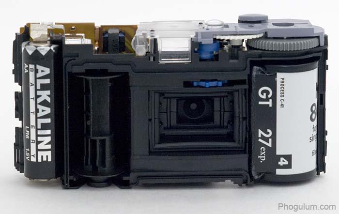 What's Inside Disposable Camera · Phogulum