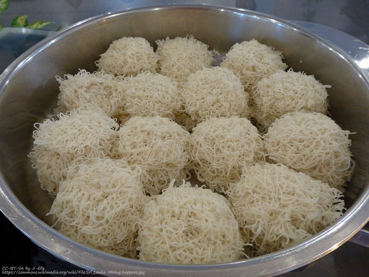 string hoppers Phoren Yatra