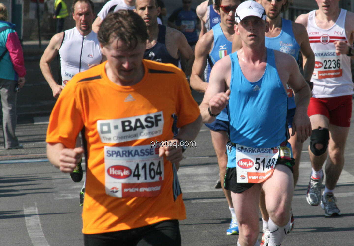 BASF Bild 18457 // Zum Start des Vienna City Marathon 2014 Corporate Runner Diashow