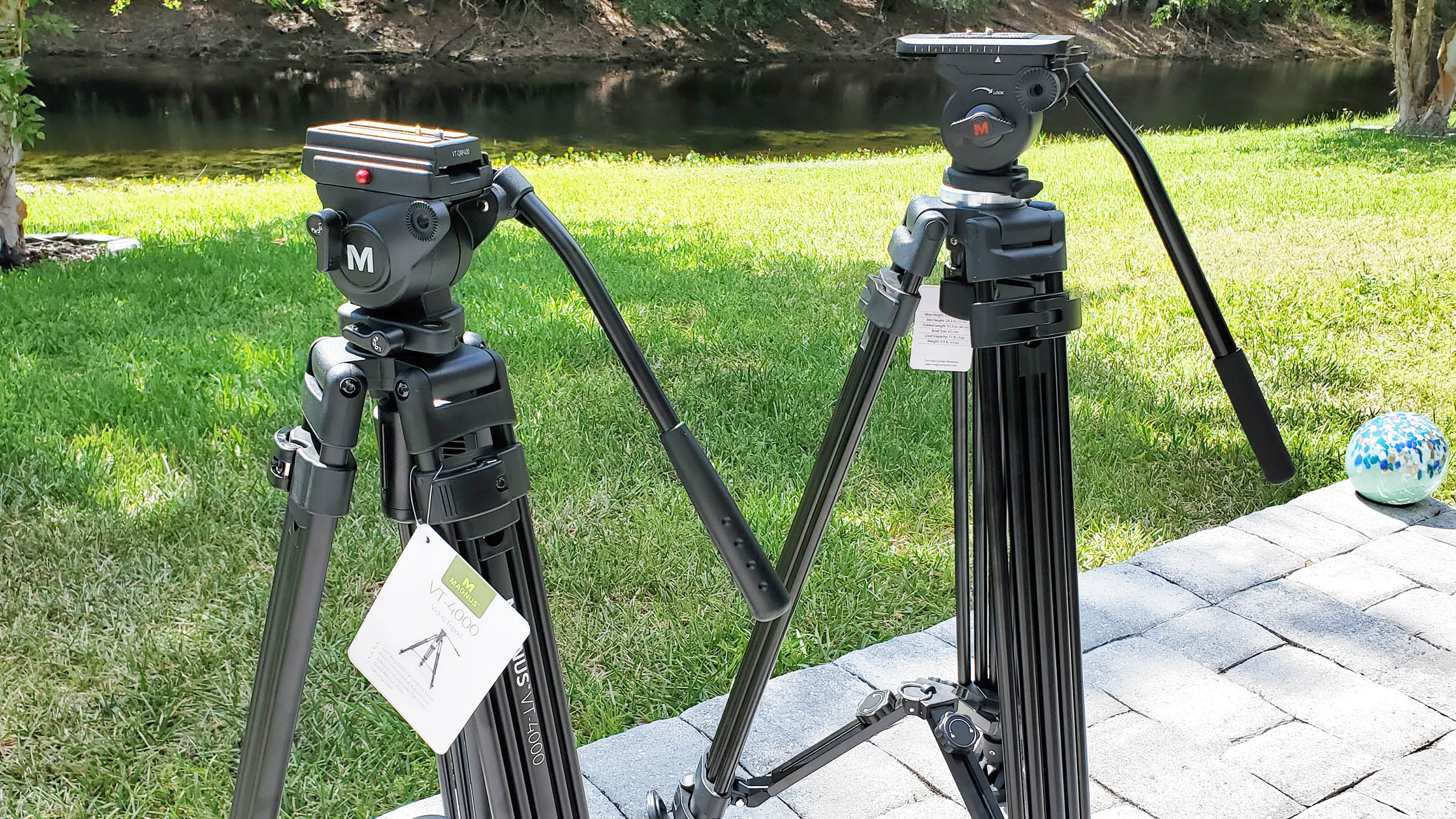 Reviewing the Magnus VT-4000 and VT-4000PRO video tripods - Photofocus