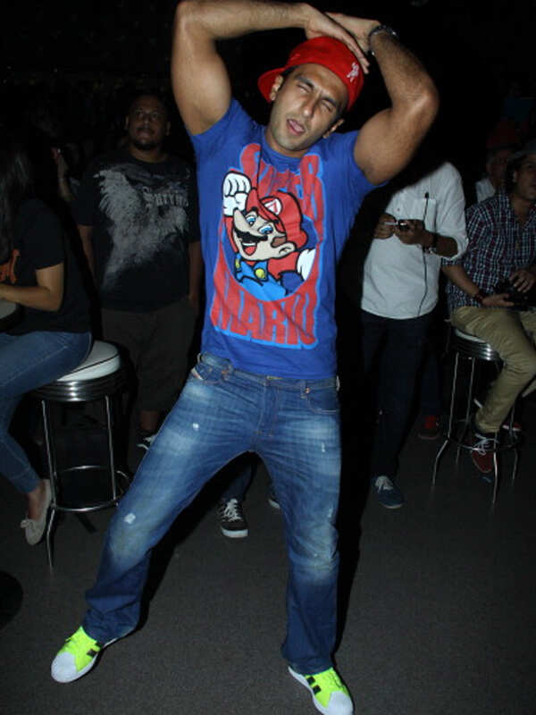 Celebs caught offguard! Pics Celebs caught offguard! Photos