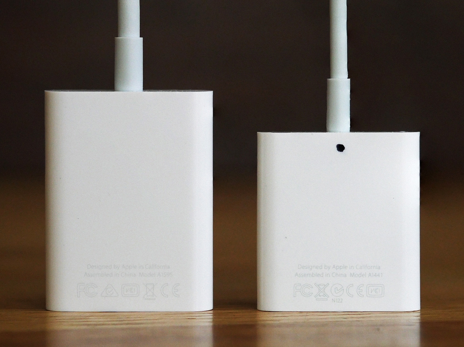 New Apple Lightning to SD Card Camera Reader — USB 3 Speeds on iPad Pro