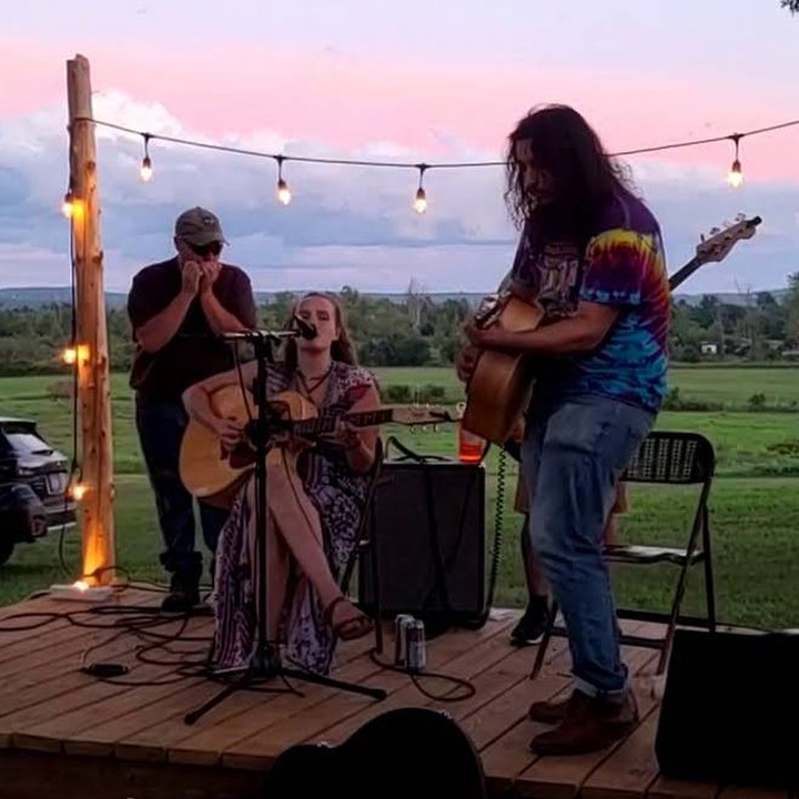 Bandsintown Darby Sabin Tickets The Farmhouse Beer Garden, Apr 09, 2022