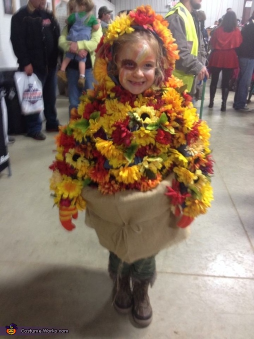 Fall Flower Pot Costume Unique DIY Costumes Photo 2/2